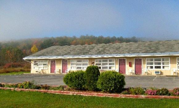 Budget Inn Whitehall Εξωτερικό φωτογραφία